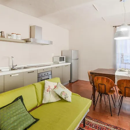 Stunning In Montegrosso Dasti Apartment Montegrosso dʼAsti